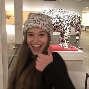 Meet your Posher, Emily